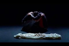 y_los_huesos_hablaron_02